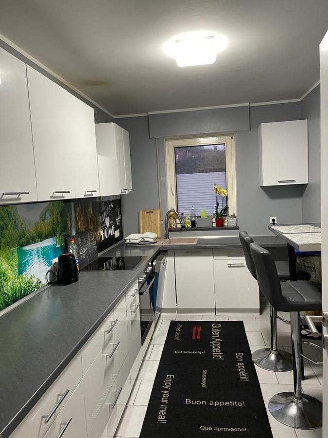 Apartment Ferienwohnung Grafschaft Mit Balkon *